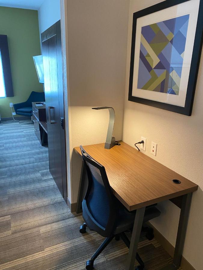 Holiday Inn Express & Suites Columbia-I-26 @ Harbison Blvd By Ihg ภายนอก รูปภาพ