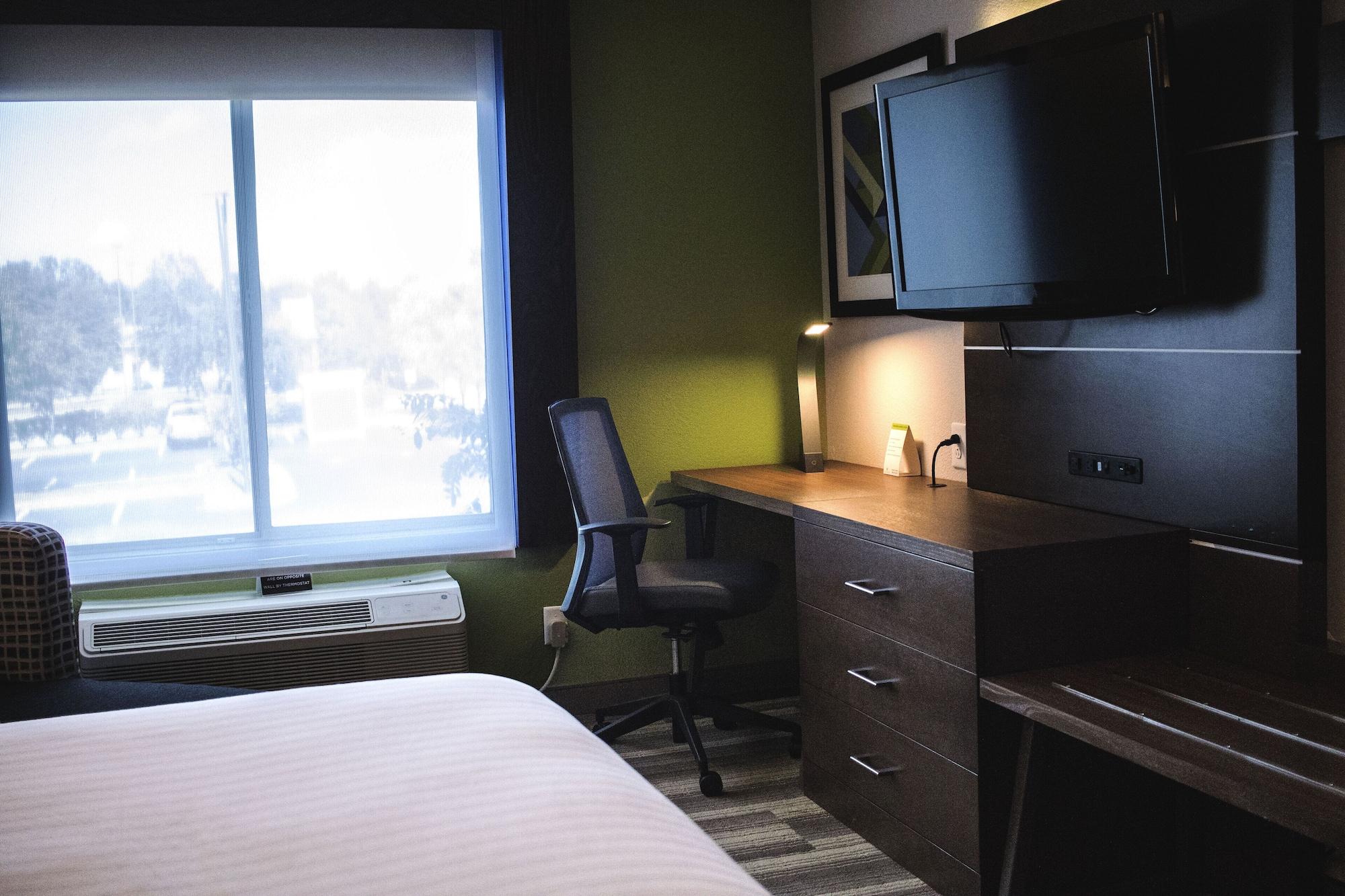 Holiday Inn Express & Suites Columbia-I-26 @ Harbison Blvd By Ihg ภายนอก รูปภาพ