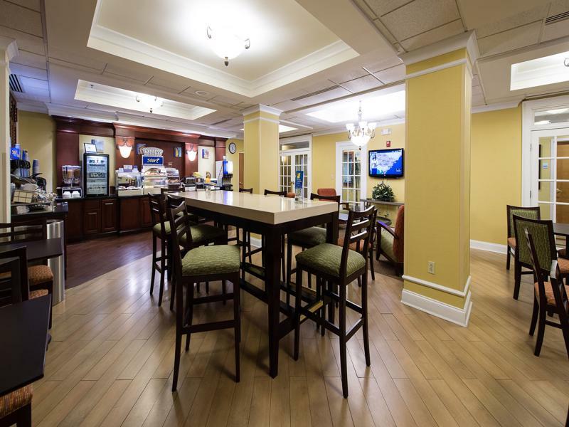 Holiday Inn Express & Suites Columbia-I-26 @ Harbison Blvd By Ihg ภายนอก รูปภาพ