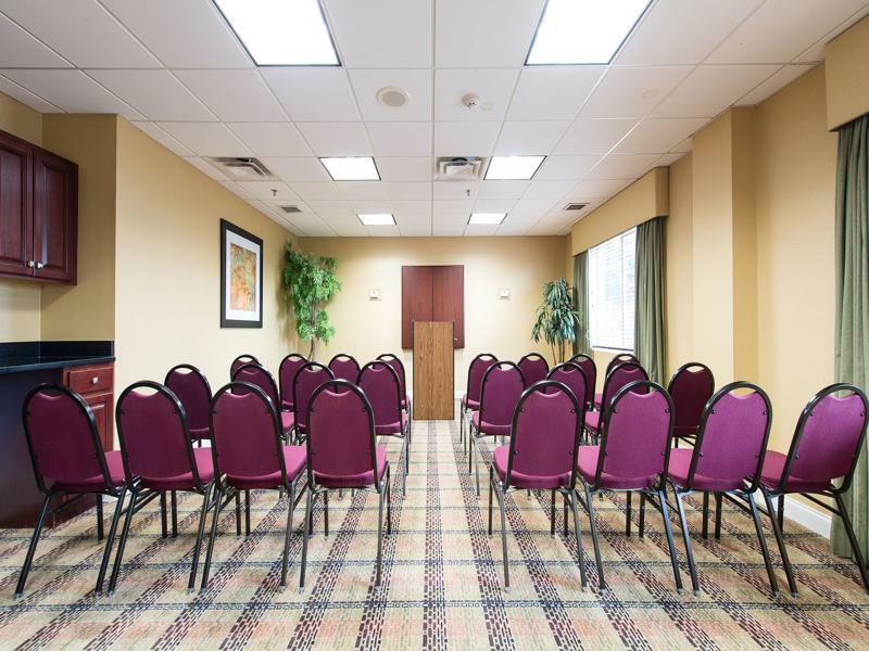 Holiday Inn Express & Suites Columbia-I-26 @ Harbison Blvd By Ihg ภายนอก รูปภาพ