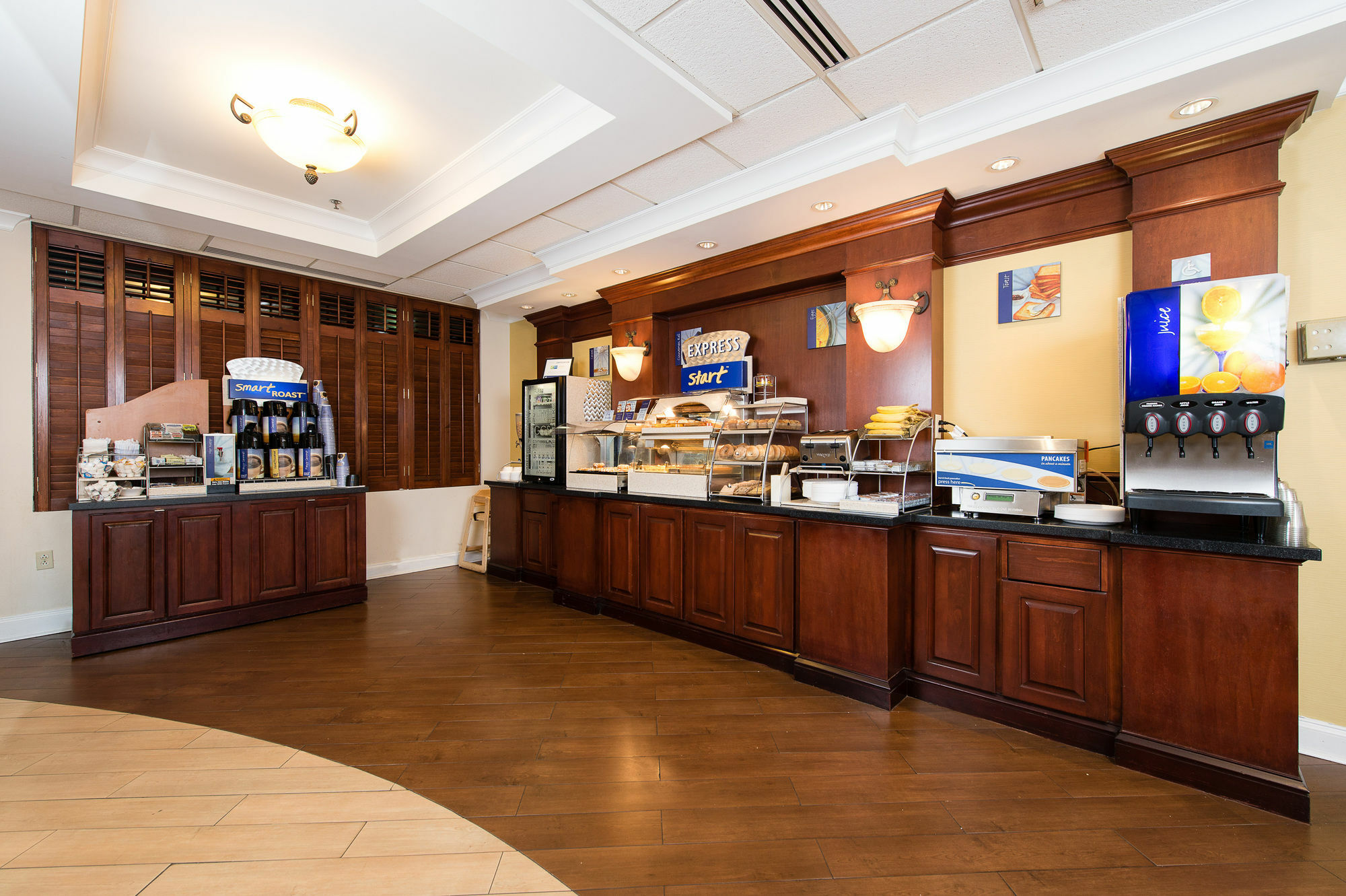 Holiday Inn Express & Suites Columbia-I-26 @ Harbison Blvd By Ihg ภายนอก รูปภาพ