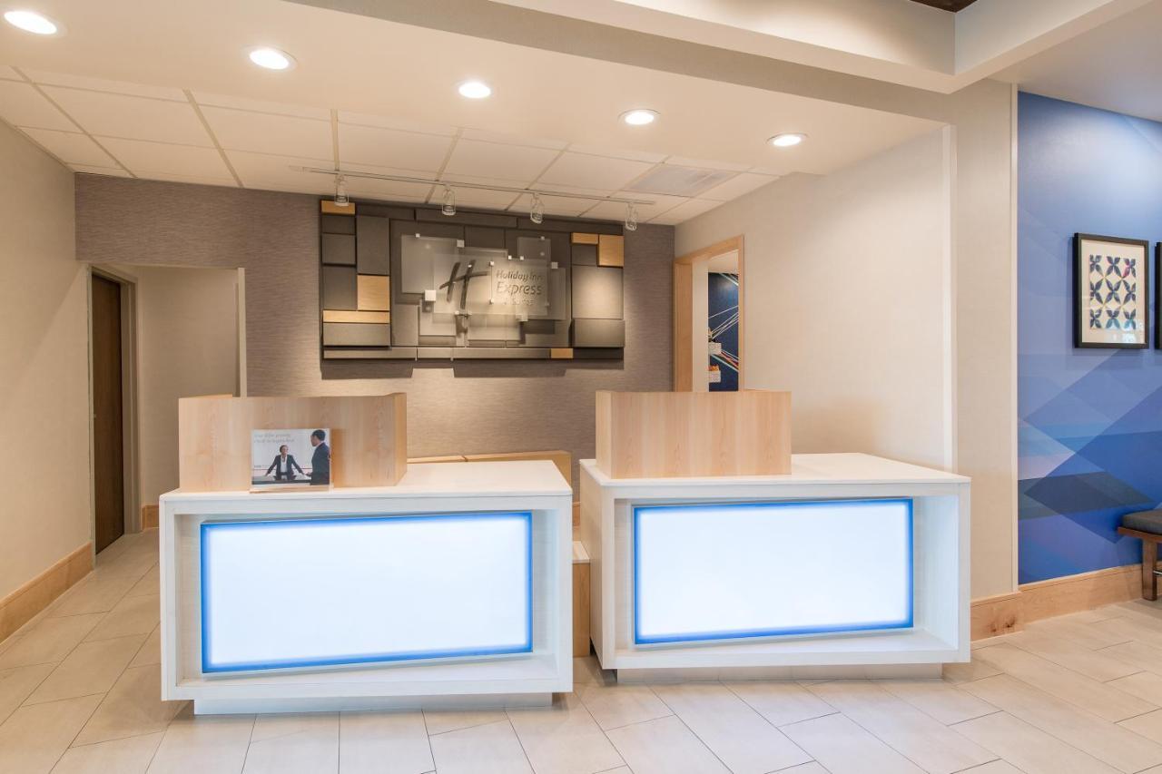Holiday Inn Express & Suites Columbia-I-26 @ Harbison Blvd By Ihg ภายนอก รูปภาพ