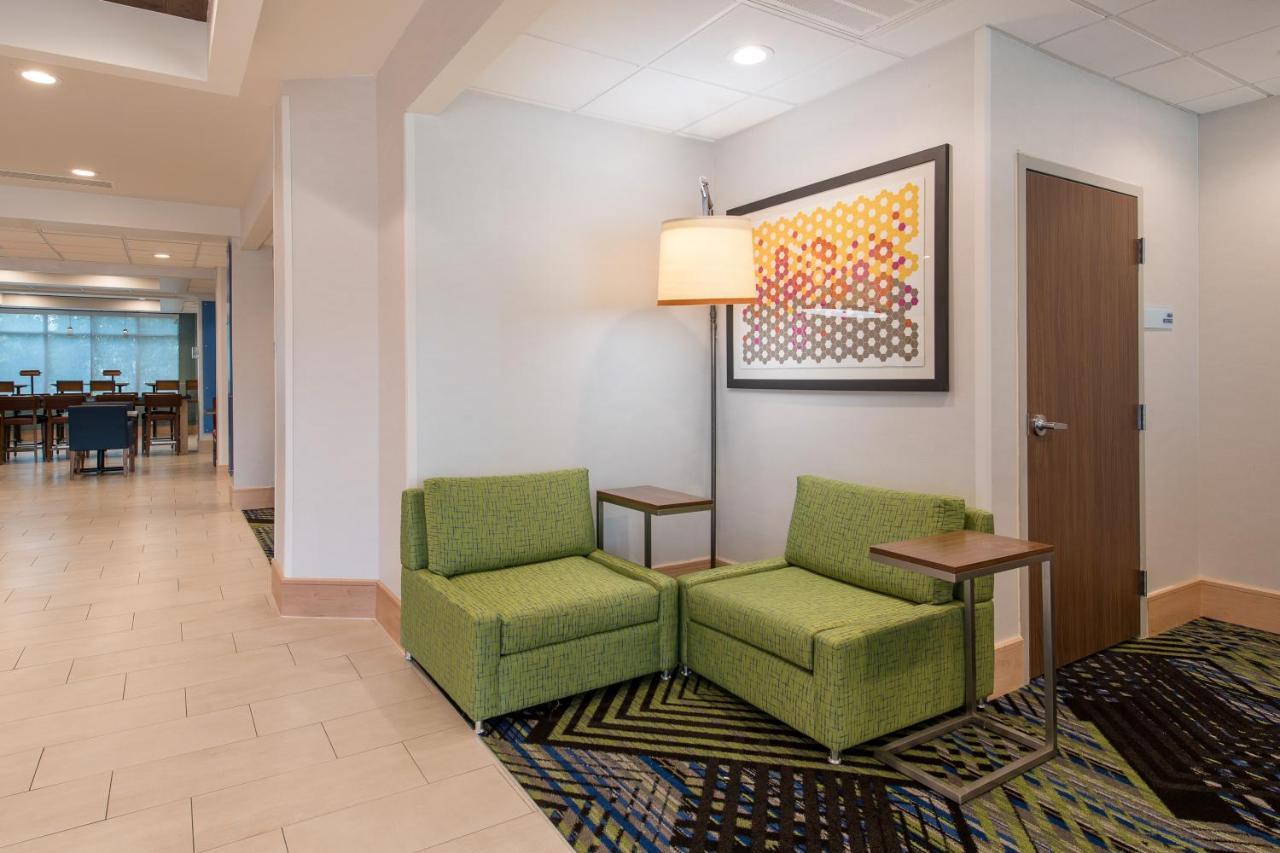 Holiday Inn Express & Suites Columbia-I-26 @ Harbison Blvd By Ihg ภายนอก รูปภาพ