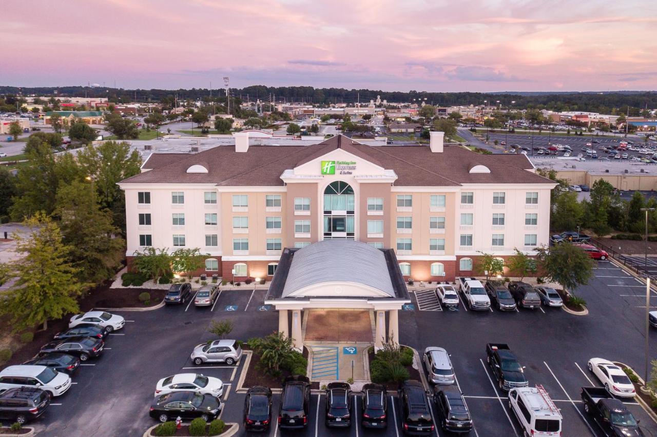 Holiday Inn Express & Suites Columbia-I-26 @ Harbison Blvd By Ihg ภายนอก รูปภาพ