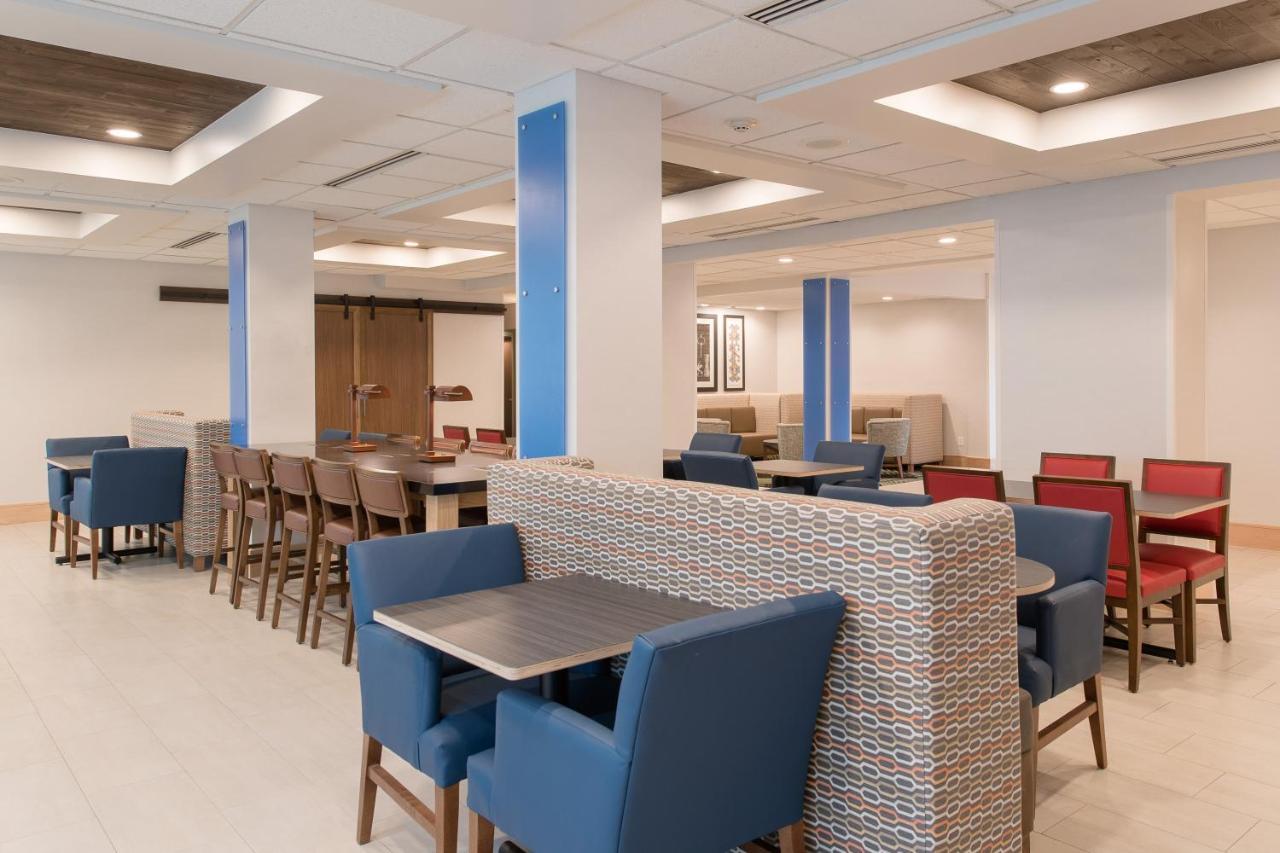 Holiday Inn Express & Suites Columbia-I-26 @ Harbison Blvd By Ihg ภายนอก รูปภาพ